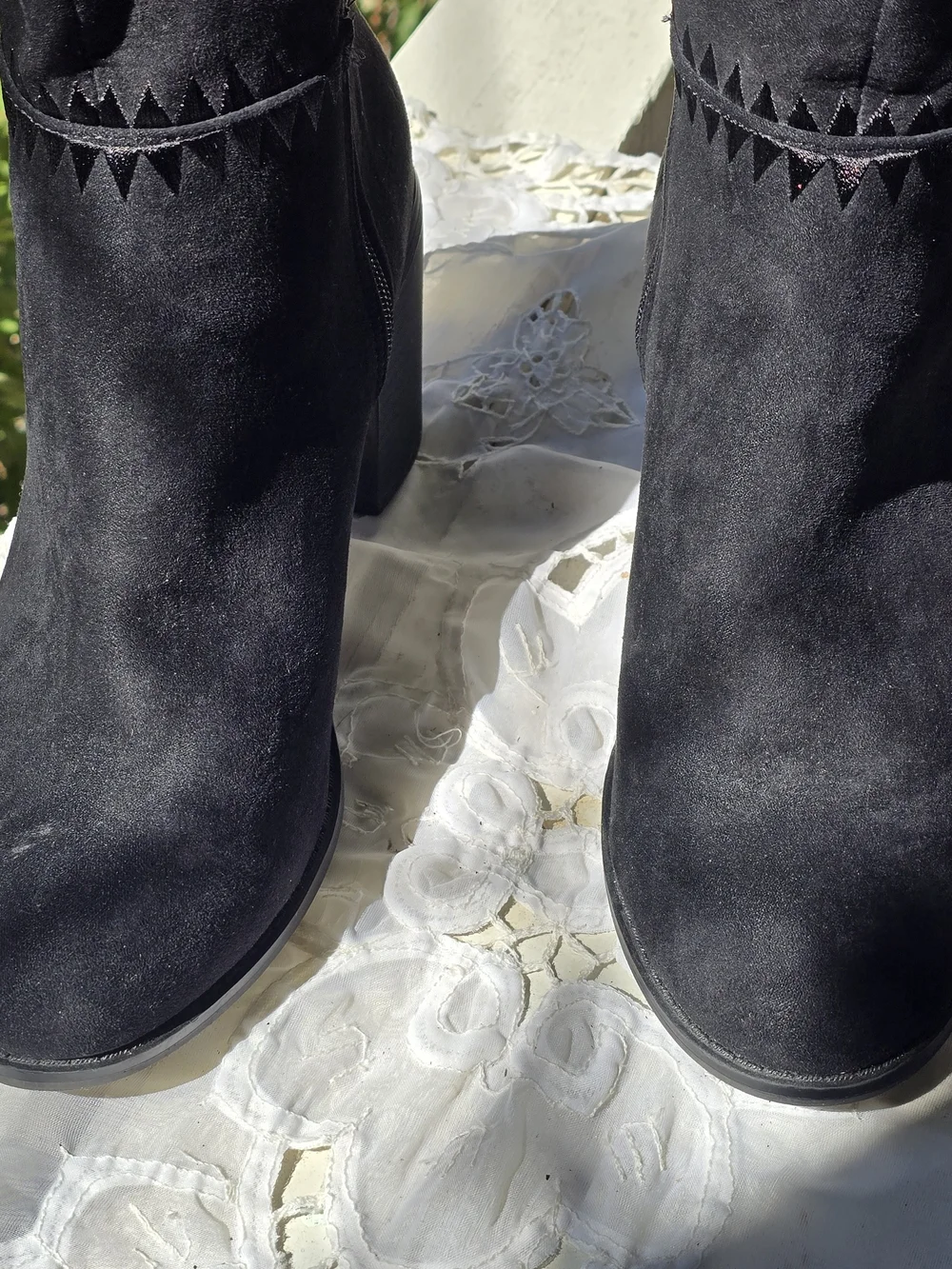 Universal Thread Black Faux Microsuede Over-The-Knee Asymmetrical Top Boots 9